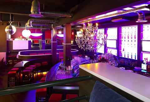 Cocktailbar – mit PYTHA designt und 2008 als Beste Cocktailbar Deutschlands ausgezeichnet